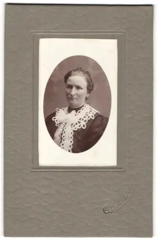 Fotografie A. Förster, Zwiesel, Porträt einer Dame