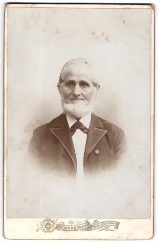 Fotografie C. Strauss, Cassel, Leipzigerstrasse 15, Porträt eines älteren Herrn
