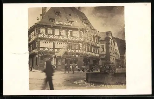 Foto-AK Nagold, Hotel Post mit Brunnen