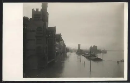 Foto-AK Köln, Leystapel bei Hochwasser