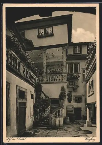 AK Würzburg, Gasthaus Zum Stachel, Inh. Kilian Hochrein, Innenhof mit Treppe