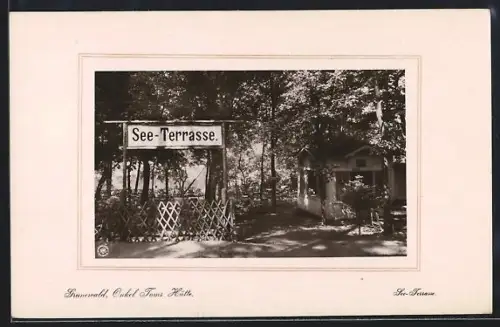 AK Grunewald, Onkel Toms Hütte, Gasthaus u. See-Terrasse mit Wasserblick