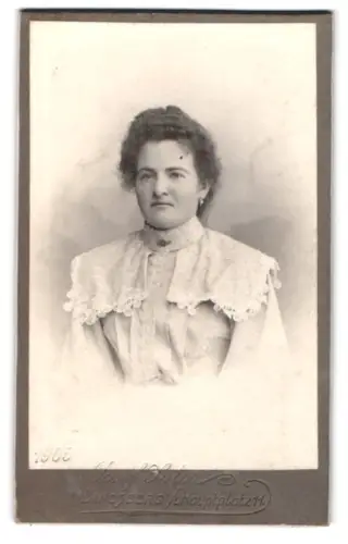 Fotografie Josef Sutor, Landsberg, Hauptplatz 11, Porträt einer eleganten Frau