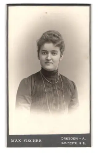 Fotografie Max Fischer, Dresden, Moritzstrasse, Porträt einer jungen Frau