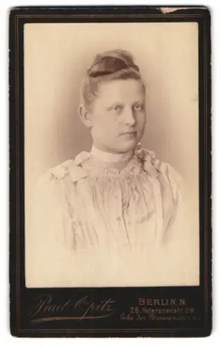 Fotografie Paul Opitz, Berlin, Veteranenstrasse 28, Porträt einer jungen Frau