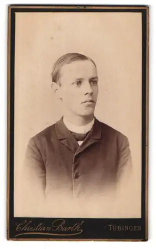 Fotografie Christian Barth, Tübingen, Gartenstrasse 7, Porträt eines jungen Mannes