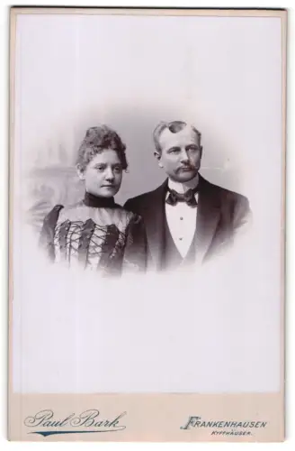 Fotografie Paul Bark, Frankenhausen, Porträt eines eleganten Paares
