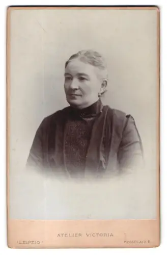 Fotografie Atelier Victoria, Leipzig, Rossplatz 6, Porträt einer Frau