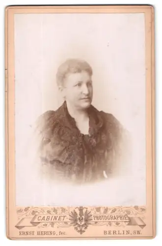 Fotografie Ernst Hering, Berlin, Zimmerstr. 55, Porträt einer Frau