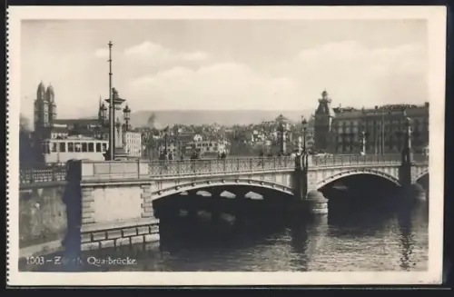 AK Zürich, Quaibrücke mit Strassenbahn