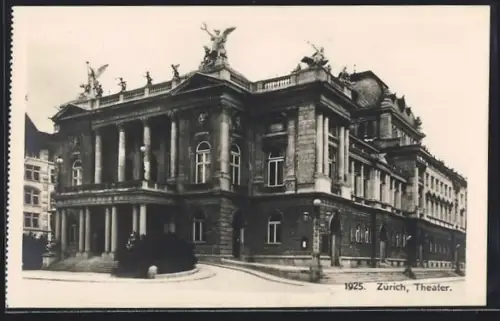 AK Zürich, Theater mit Strassenpartie