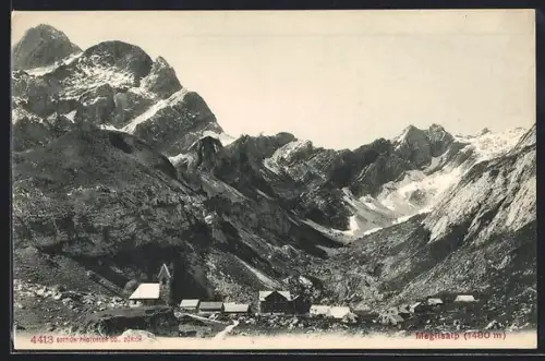 AK Meglisalp, Teilansicht eines Ortes mit verschneitem Gebirgspanorama