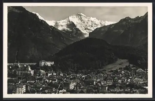 AK Interlaken, Ortsansicht mit Jungfrau