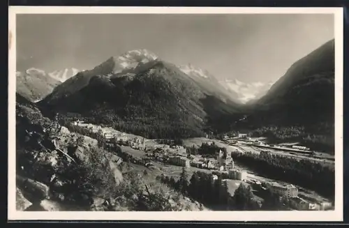 AK Pontresina, Blick auf den Ort inmitten der Berge