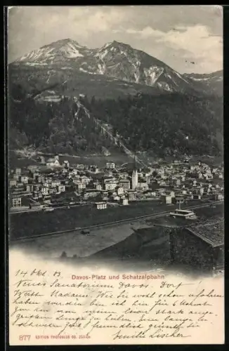 AK Davos, Totalansicht mit Gebirgspanorama und Schatzalpbahn