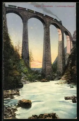 AK Albulabahn überquert den Landwasser-Viadukt