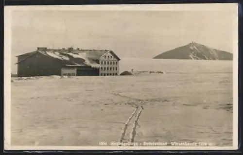 AK Wiesenbaude /Riesengebirge, Baude im Schnee