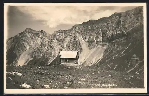 AK Oberzalimhütte, Berghütte mit Gipfelblick