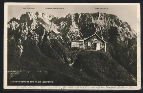 AK Mittenwalderhütte, Berghütte mit Gipfeln am Karwendel
