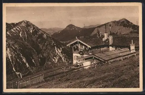 AK Hirschberg-Haus bei Tegernsee, Berghütte im Sonnenschein