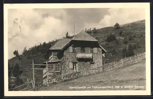 AK Alexanderhütte am Tschierweger-Nock, Blick auf die Berghütte