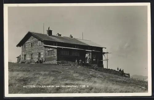 AK Wetterkogler-Haus, Berghütte am Hochwechsel, mit Wanderern