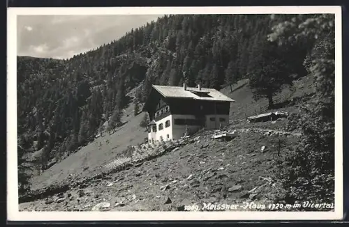 AK Meissner-Haus im Vicartal, Blick zur Berghütte im Sommer