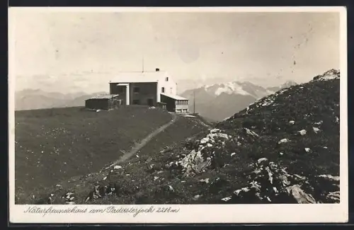 AK Padasterjoch Naturfreundehaus, Blick zur Berghütte