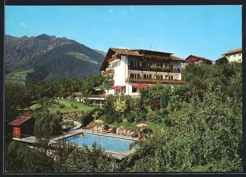 AK Schenna bei Meran, Pension Tyrol mit Schwimmbecken