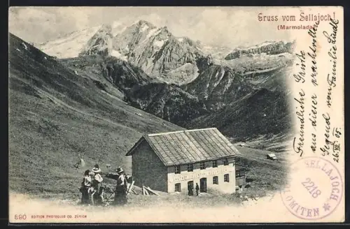 AK Sellajoch /Marmolada, Gasthof Valentini mit Gebirgspanorama
