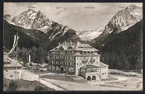 AK Canazei /Fassatal, Dolomitenhaus gegen Contrintal