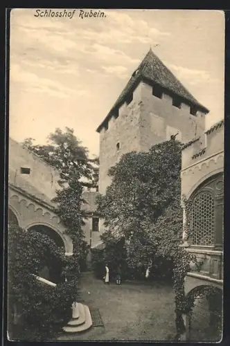 AK Meran, Blick in den Schlosshof Rubein