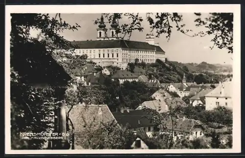 AK Kremsmünster /Ob. Öst., Blick vom Kalvarienberg mit Stift