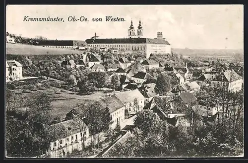 AK Kremsmünster /Ob.-Oe., Panorama mit Stift und Ort
