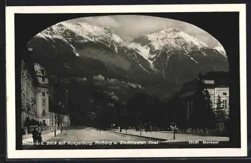AK Innsbruck /Tirol, Blick auf Hungerburg, Hofburg und Stadttheater