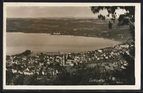 AK Bregenz am Bodensee, Panorama mit Kirche und See