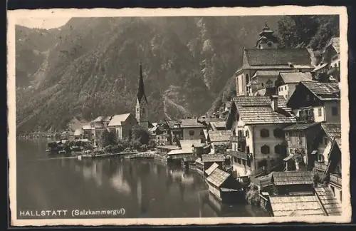 AK Hallstatt /Salzkammergut, Panorama mit Kirche und See