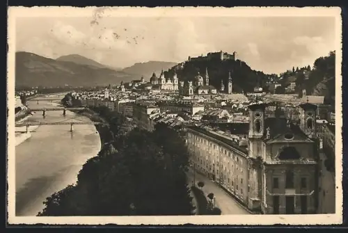 AK Salzburg, Panorama von der Humboldt-Terrasse mit Festung Hohensalzburg und Salzach