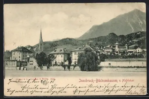 AK Innsbruck-Büchsenhausen, Ortsansicht mit Hafelekar und Kirche
