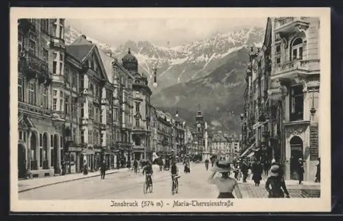 AK Innsbruck, Maria-Theresienstrasse mit Bergpanorama