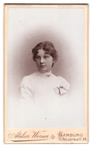 Fotografie Atelier Werner, Hamburg, Neuerwall 34, Porträt einer jungen Dame