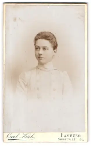 Fotografie Carl Koch, Hamburg, Neuerwall 30, Porträt einer jungen Frau