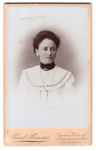 Fotografie Paul Praeger, Lachen Vonwyl, Porträt einer jungen Frau