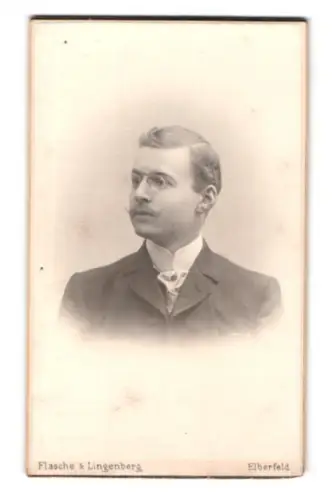 Fotografie Flasche & Lingenberg, Elberfeld, Mäuerchenstr. 26, Porträt eines Herren