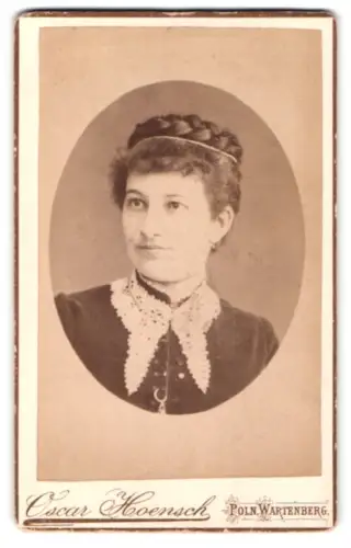 Fotografie Oscar Hoensch, Polnisch Wartenberg, Promenade, Porträt einer Dame