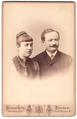 Fotografie Hermann Selle, Potsdam, York-Strasse 4, Portrait eines Paares