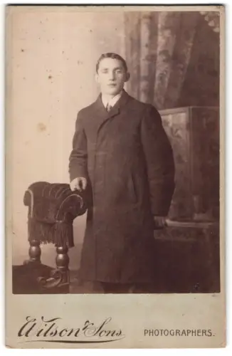 Fotografie Wilson & Sons, London, Harrow Road 95, Porträt eines Herren