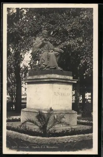 AK Genève, Statue J. J. Rousseau