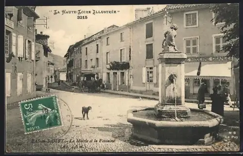 AK Bas-en-Basset /Haute-Loire, La Mairie et la Fontaine