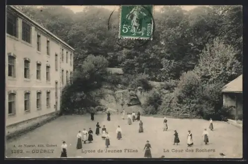AK Guéret, Lycée de Jeunes Filles, La Cour des Rochers